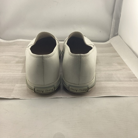 Miu Miu Cream Flats with Metallic Silver Accents - Picture 3 of 4